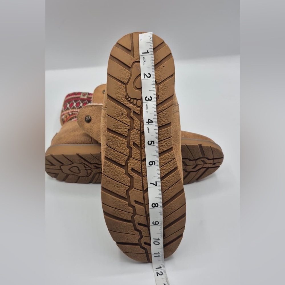 BOBS Tan and Cream Winter Boots - Picture 4 of 7